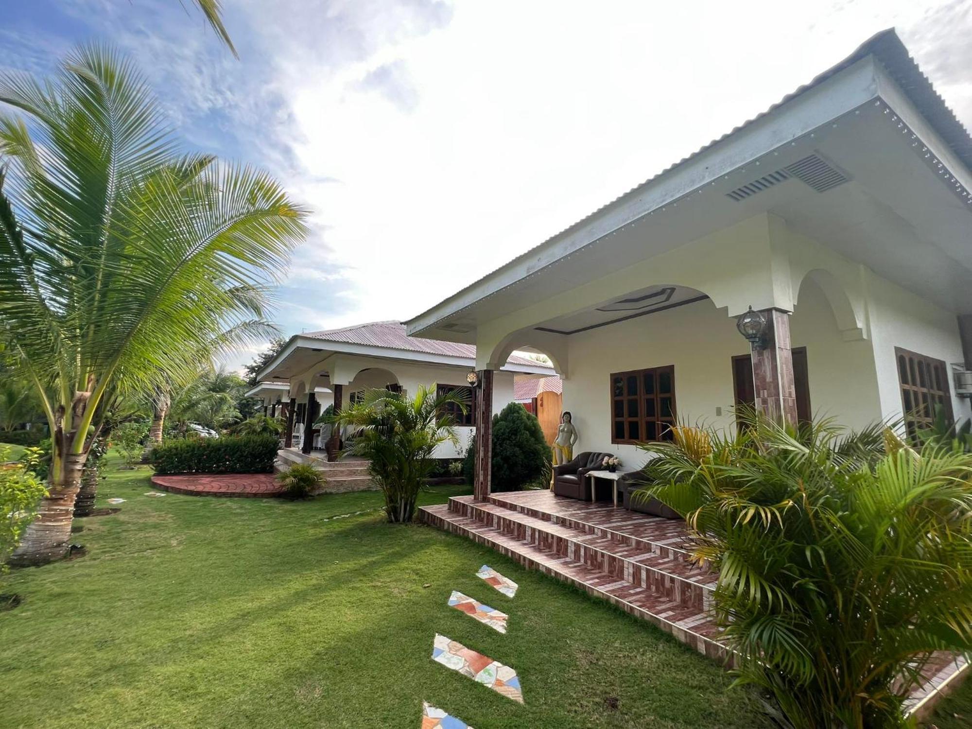 E&N Paradise Island Resort Siquijor Chambre photo